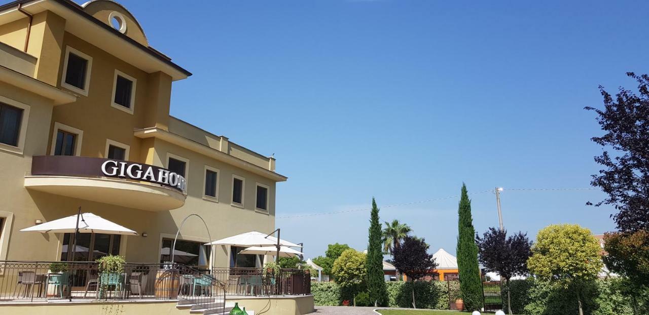 Giga Hotel Villa Santa Lucia Eksteriør bilde